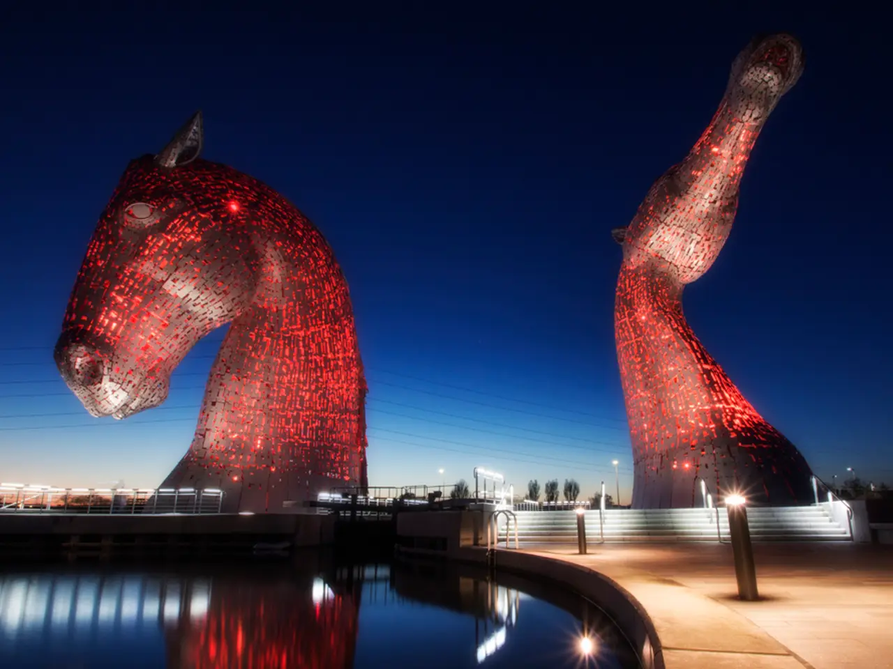 Artist Lachlan Turczan Collaborates with Google on "Making the Invisible Visible" Exhibit at Milan...