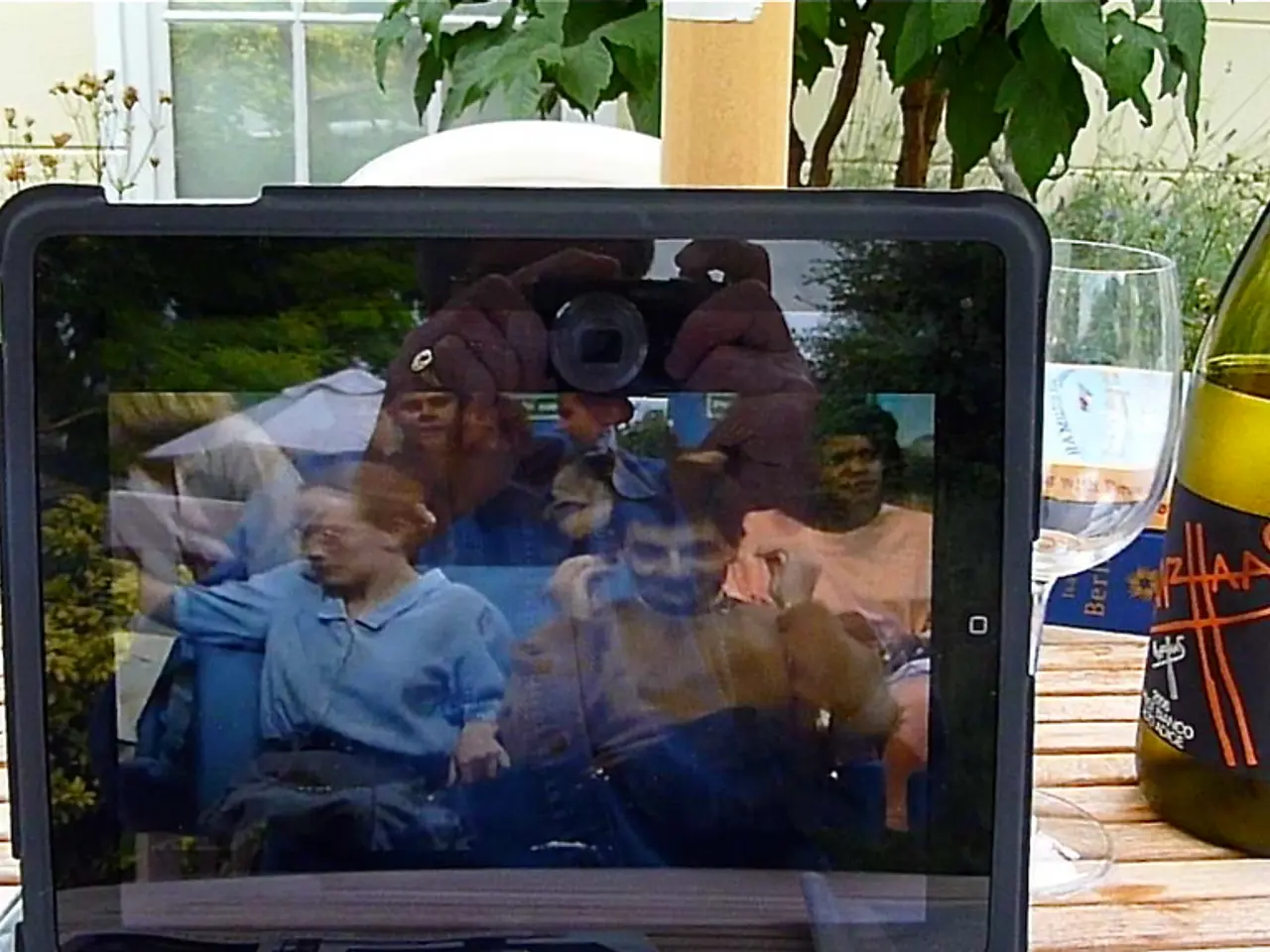 Molecular light chain constructed by Empa for potential advancements in electronics technology