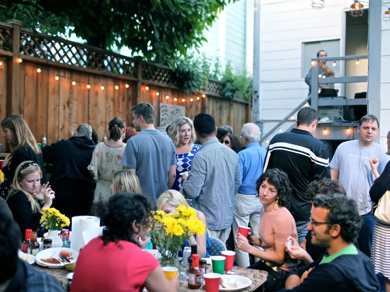 Can an Outside Party Gain Power in U.S. Politics?