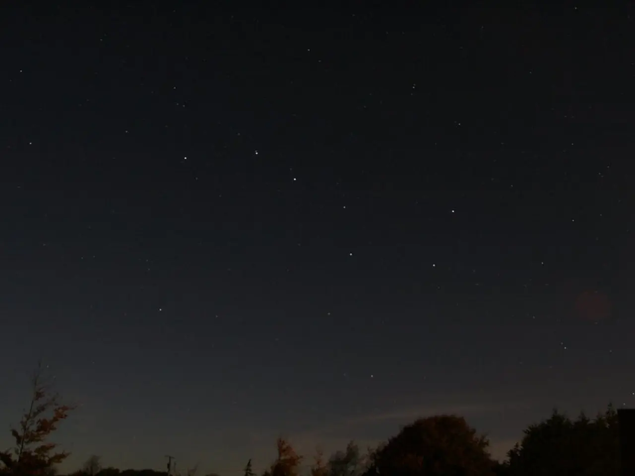 Star detonation event: the moment stellar giants explode