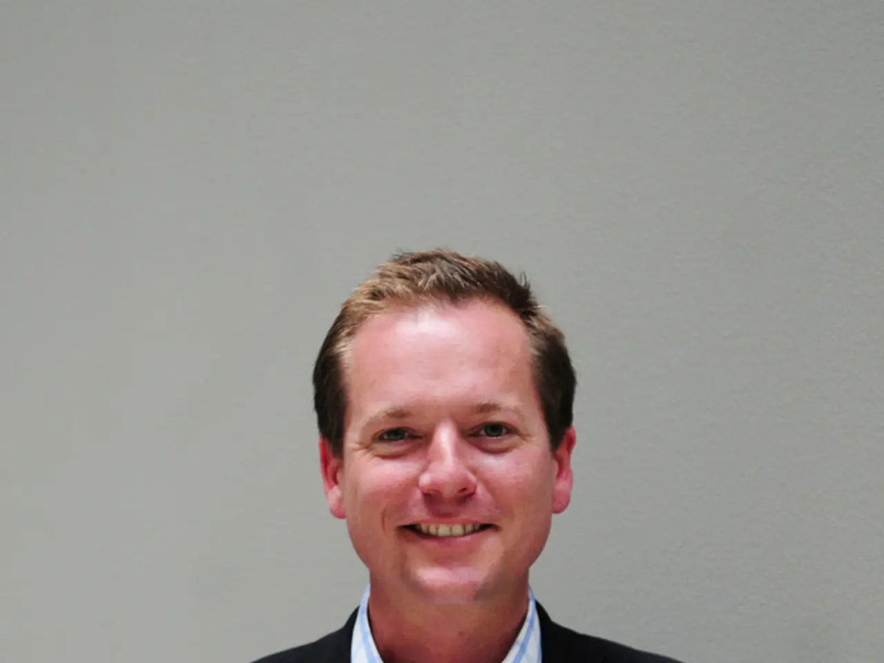 Man Left Tesla Cybertruck Unpowered During Vacation: Upon His Return Two Weeks Later, the Vehicle...