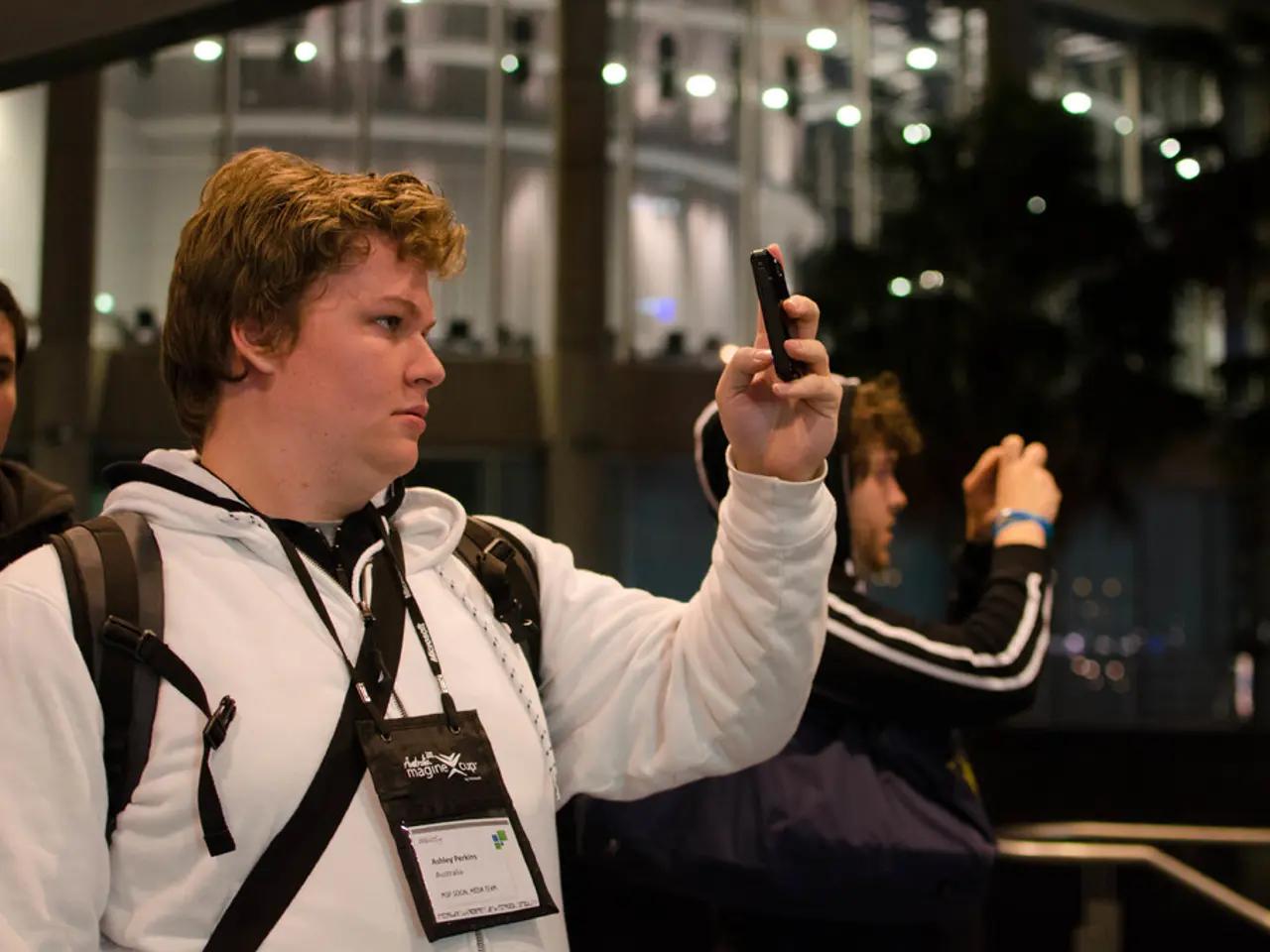 Backing Up Camera Roll to Snapchat on iPhone and Android: Instructions