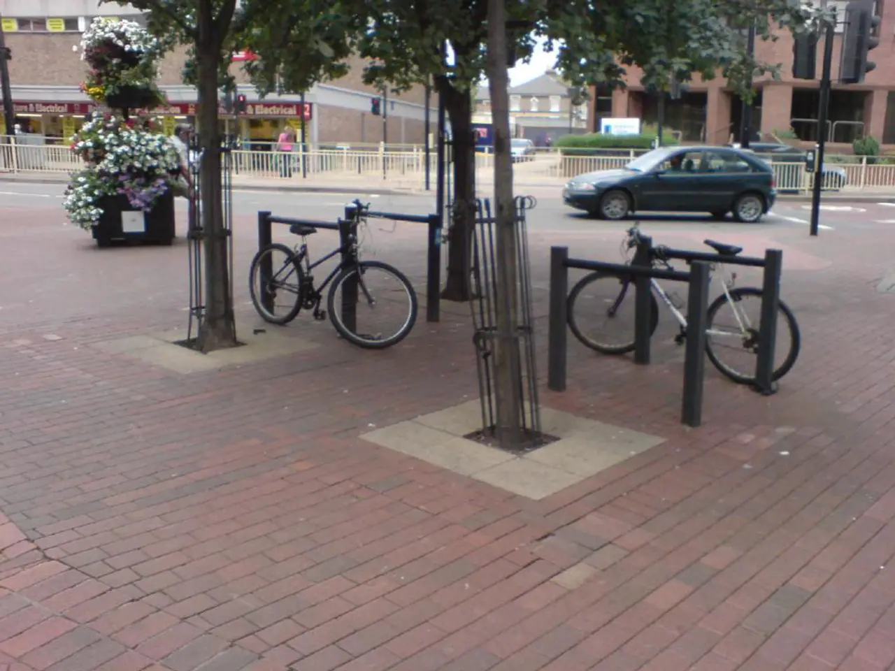 Crypto novelts and experts receive equal invitations to join BlockDAG's (BDAG) Pre-Sale event