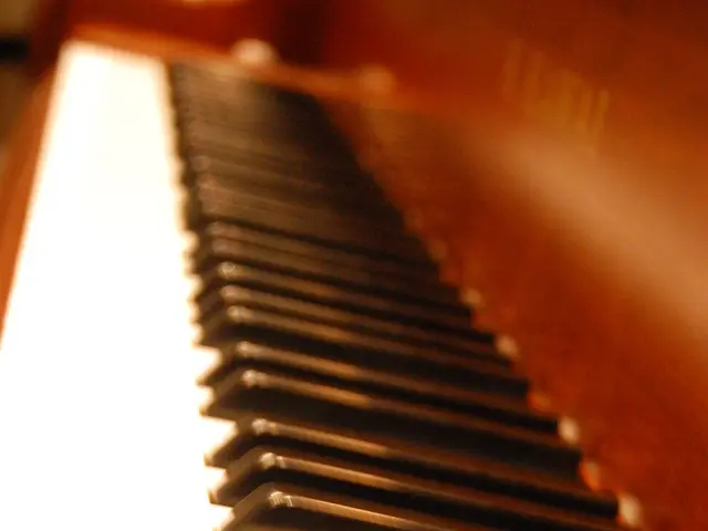 London Resident Sabrina Curpanen Embraces Classical Lifestyle