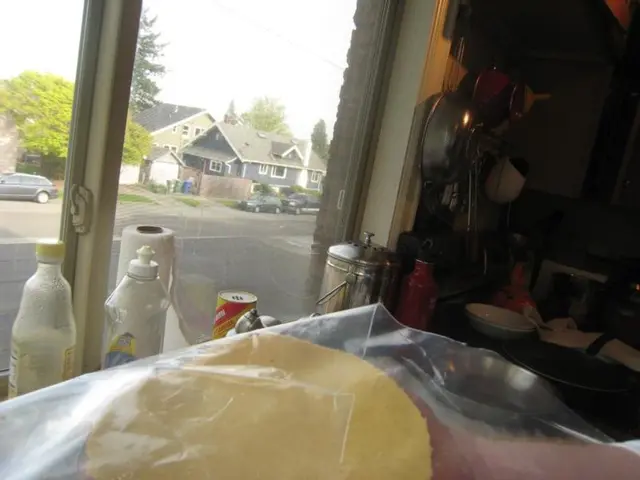 Contest over the emergence of modern kiosk customs provokes unnecessary controversy