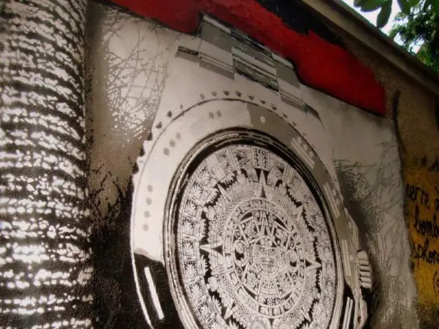 Pursuit of a genuine banjo-style wall clock