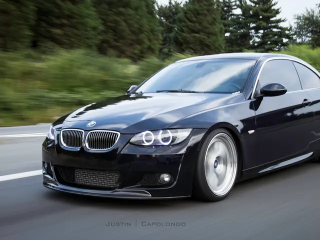BMW Driver Apprehended for Driving Without a Valid Driver's License in Nuremberg