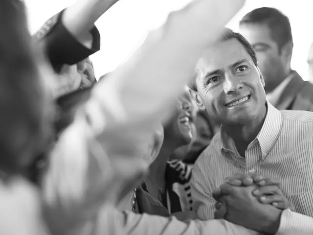 Impact of selfies on teens' health and instilling healthy habits