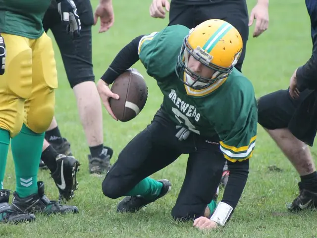 Green Bay Packers quarterback Taylor Elgersma scores a touchdown pass in the team's final preseason...