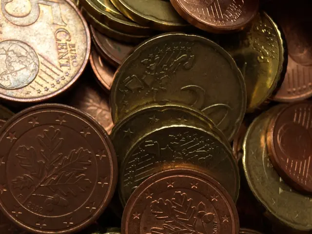Bitcoin's strength wanes, signaling the possibility of another outdated season.