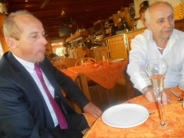 Norris snatches Piastri's top grid spot as Hamilton's problematic F1 season persists further