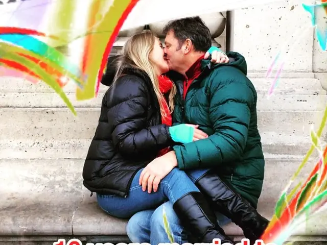 Signs of Deep Affection: Witnessing Consistent Expressions of Tenderness in a Relationship