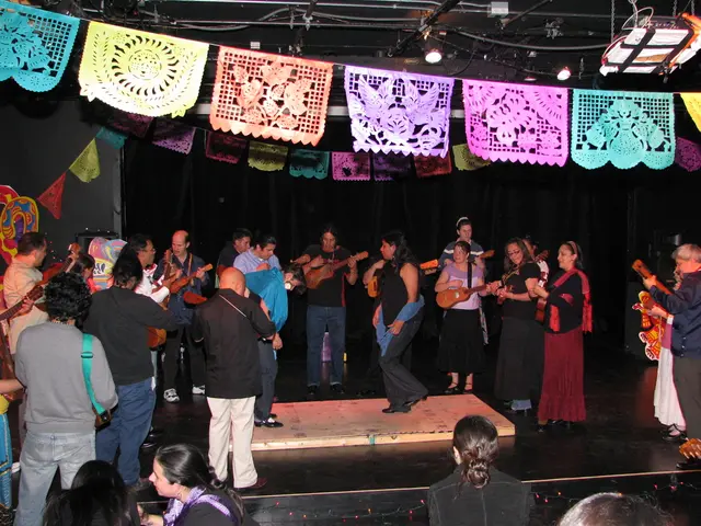 Relax under the Linden trees and enjoy Italian evenings in a baroque setting.