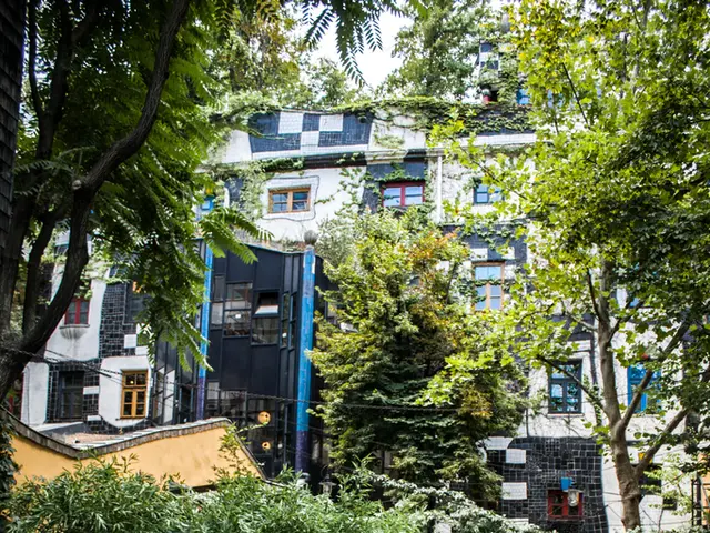 Hamburg will produce district heating from wastewater, a means to convert waste into useful energy.