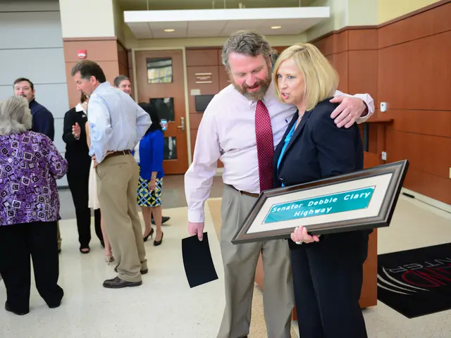 "Waiting is important" - Heino bolsters Merz's support base