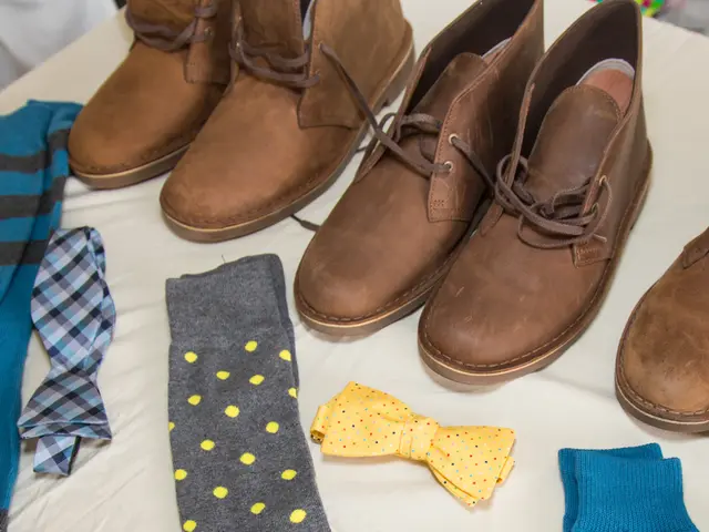 Steal Lucy Liu's stylish white lace ensemble for the upcoming season - a guide on replication