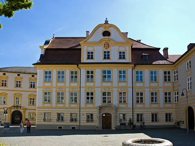 City setting: Misplaced heating outlets obstructing traffic