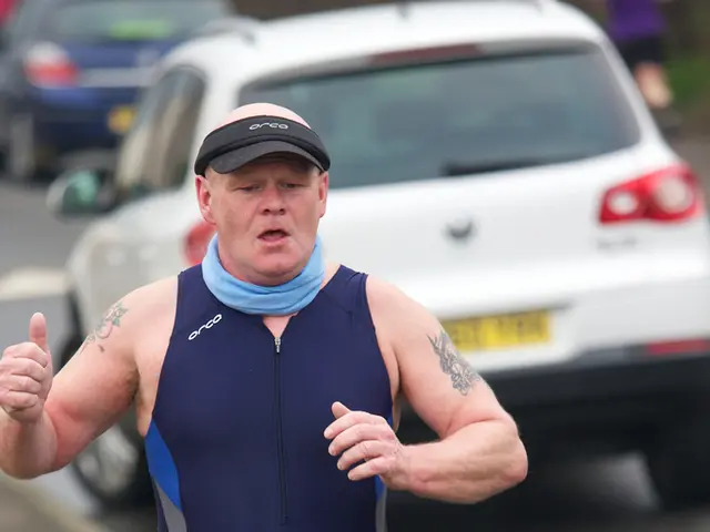 Elderly individual successfully chases away burglars