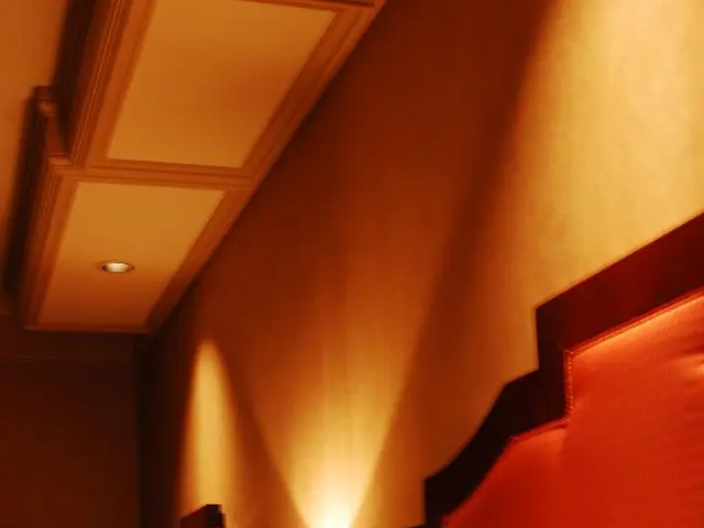 Interpreting the meaning behind dreams of falling