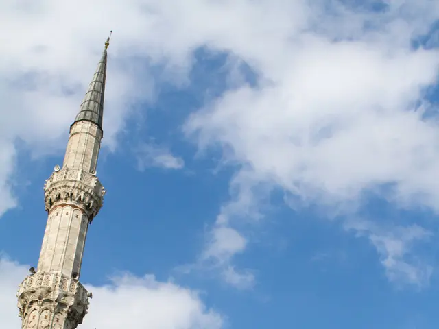 Devout Followers of the Muslim Ahmadiyya Sect Estimated at 50,000 in Mendig Region