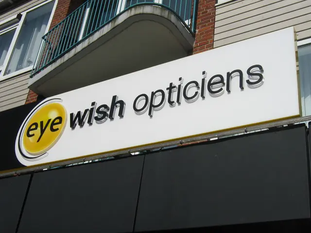 Fire Occurrence on Building Balcony Involving Residential Units