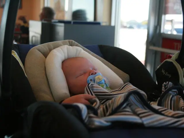 Recognizing Autism in Infants and Young Babies: 6 Key Indicators