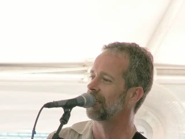 "Viktor Gyokeres compelled to respond to Arsenal fans' chant concerning previous romantic partner"