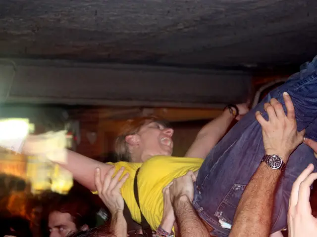 Violent altercation leaves two females hurt at Freiburg train station