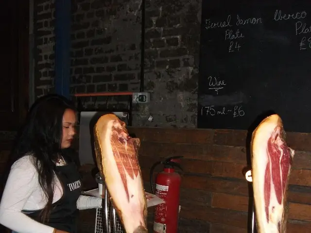 Understanding Defensive Responses: 7 Causes and Actions You Should Take