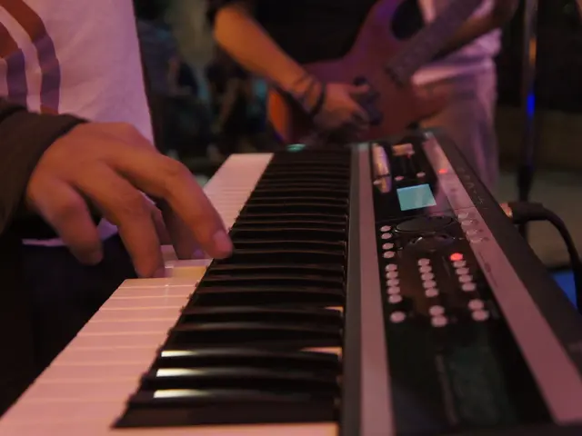 The Baris seek Donnarumma, while the Beneventis aim for Citro.