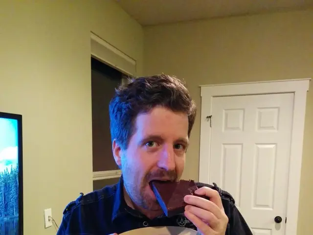 Underground Robbery: Woman Menaced and Dispossessed in Garage's Lower Level - Authorities Seek...