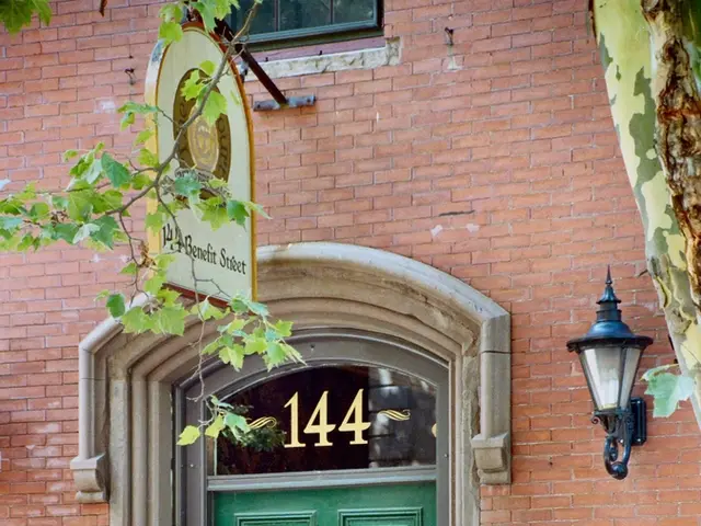 LEED Green Associate: Implementing a Life-Cycle Perspective in LEED for Renovation Using Recycled...