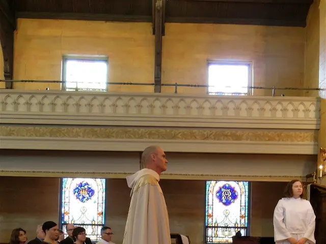 "Crawley Family's Farewell Spectacle in Downton Abbey's Final Episode"