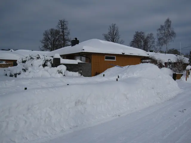 Severe weather hits Austria with heavy rainfalls and intense thunderstorms due to an incoming cold...