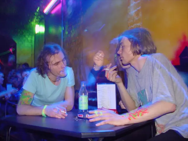 Illegally Stuffed Cigarettes Found in Every Pouch of a Bag (HZA-MS)