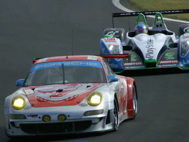 Racing underway at Monza with Ferrari in the center of attention in Formula 1 competition