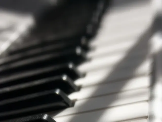 Nintendo's Famicom Reborn as a 2003-era Personal Computer