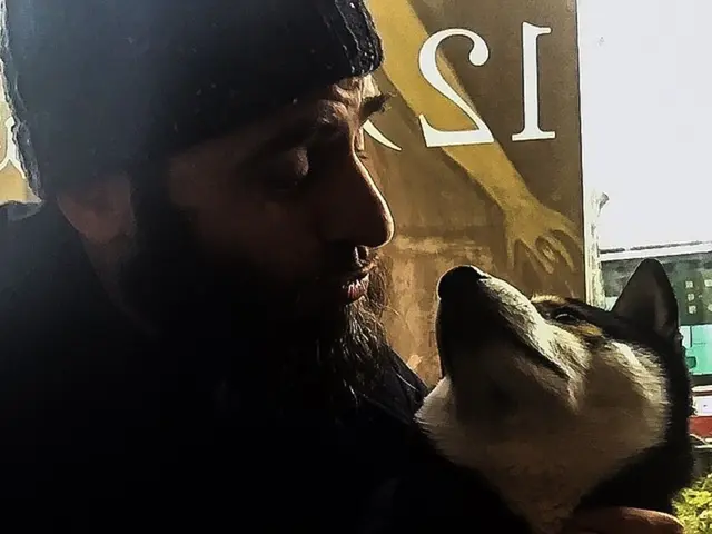 Stray Puppy Transforms into Symbol of Solace for Police Force