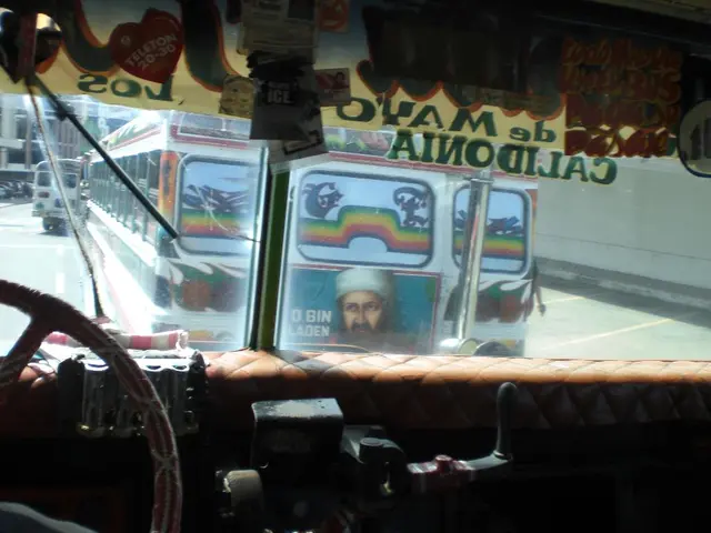 Ongoing hunt for accident site on the A1 highway close to Leverkusen