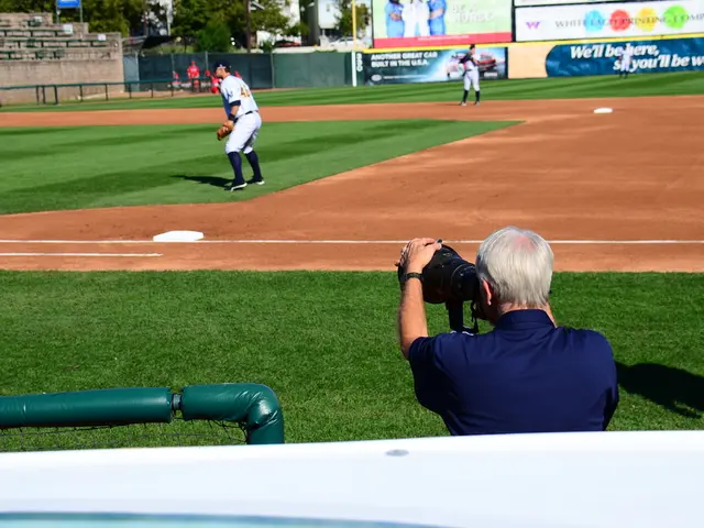Chicago's Colson Montgomery continues his scorching form, blasting a homerun for the White Sox...