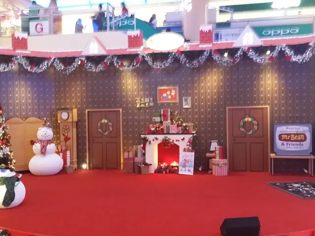 Bottroper Borgmann eagerly contributed 2,000 euros to the children's holiday circus, letting out a...