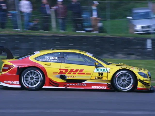 Norris sets the fastest practice time in round two.