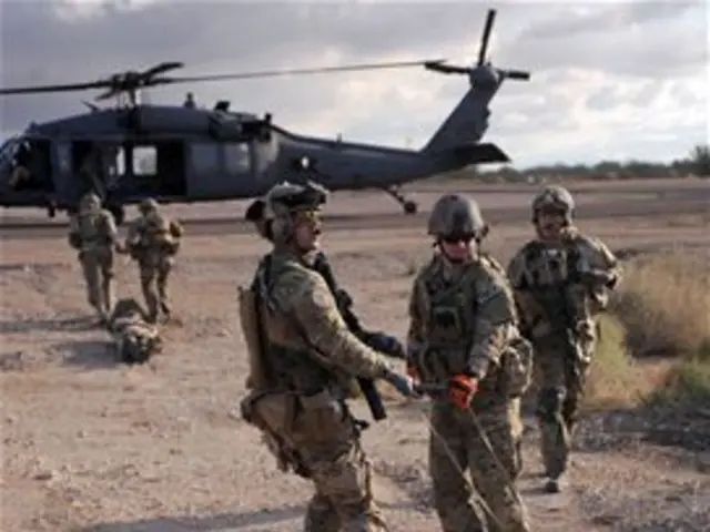 Helicopter dismount accident resulted in a soldier's fall