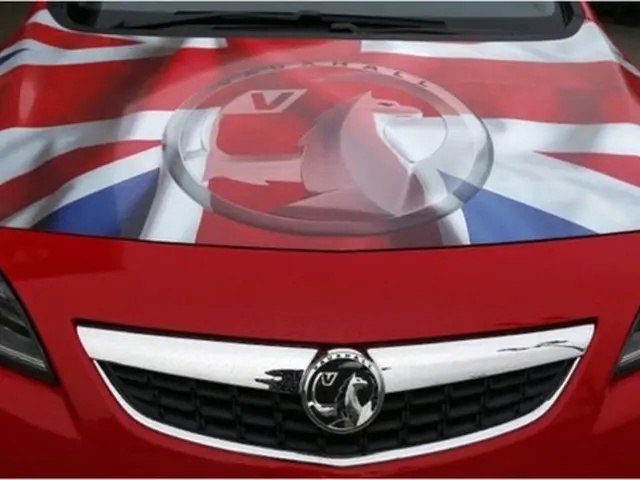 Tesla's lead designer hints towards Glacier Blue being an option for North America, leaving fans...