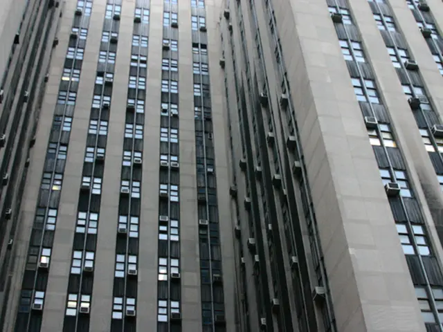 Expanded Flat Glass Market Predicted to Achieve USD 192.2 Billion Worldwide by 2033