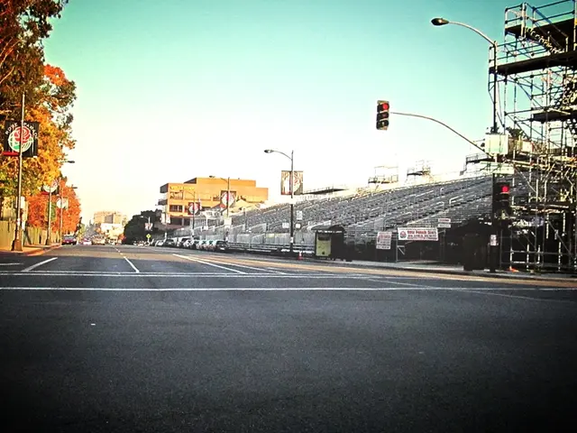 Obstruction on the road in FW Hünxe due to a fallen tree