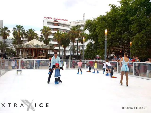 Ice Show Kicks Off: Automobiles, Art, and Style on the Wonders of the World's Frozen Rink