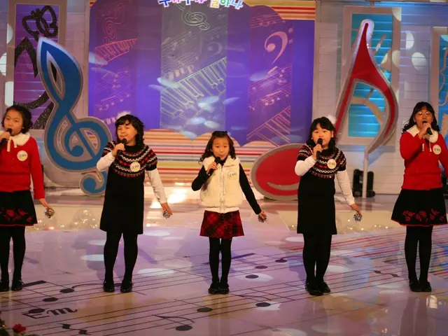 Catchy Tunes with Vibrant Hues for the Little Ones