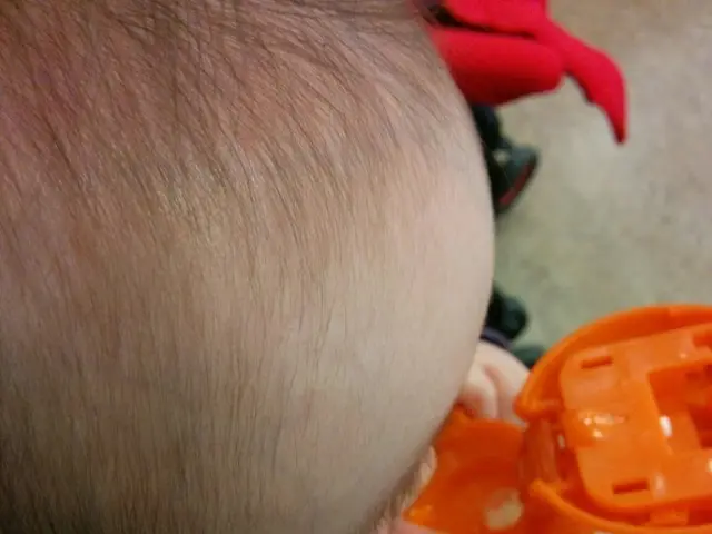 eight strategic methods for outfitting your infant during the cold season