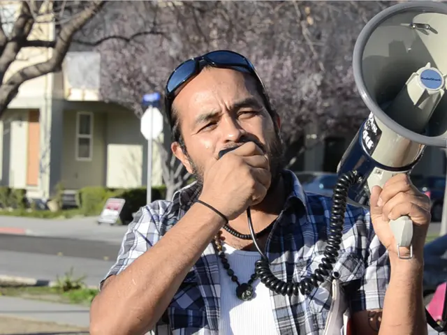 A U.S. resident has scored a staggering billion-dollar jackpot in the lottery.